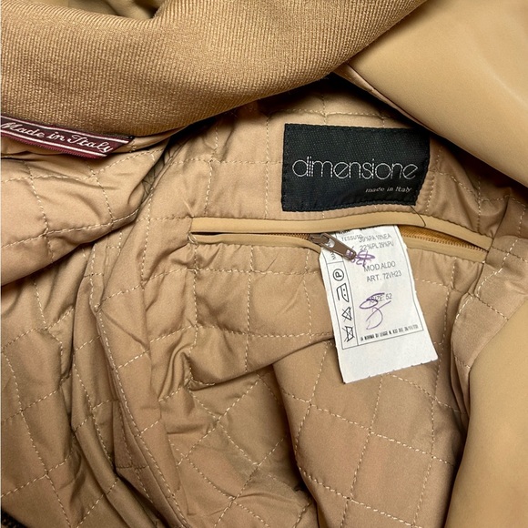Dimensione ~ Vintage ~ Men’s X-Large ~ Beige ~ Made in Italy ~ Trench Coat - Picture 14 of 15